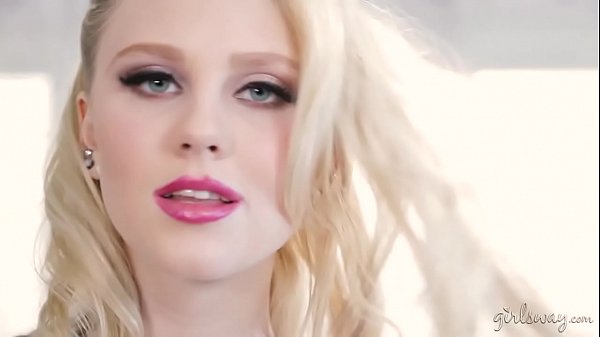 Sexy lesbian Teen strips