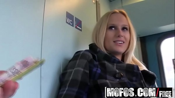 Mofos – Public Pick Ups – Fick in der Zugtoilette mit Angel Wicky