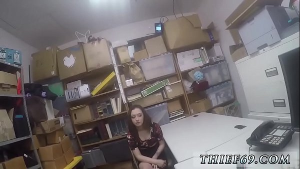 Schmutziger Teenie-Anal und Webcam-Bade-Pisse. Verdächtiger verweigerte zunächst LP