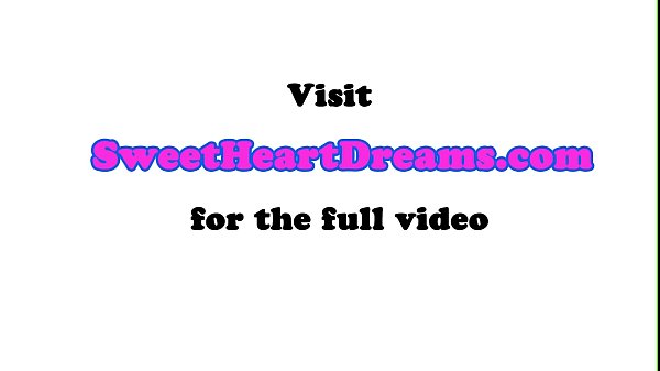 Lesbo teen queens her bff after pussyplay