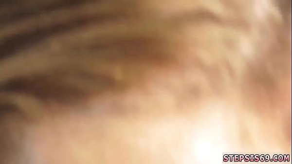 Calda danza spogliarello per adolescenti e schiavitù scopano una famiglia cameratesca