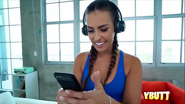 Ce cul parfait devrait être exercé