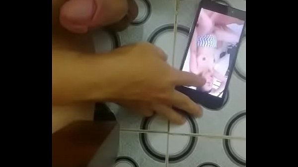 The king watches the movie, the king collects the dam