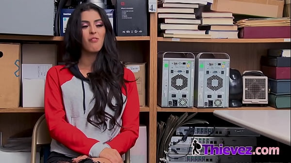 SOPHIA LEONE âm hộ bị BẠO bởi MONSTERCOCK