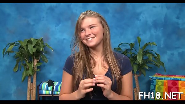 La bella dolcezza fa il cockriding più selvaggio della vita da adolescente in età legale