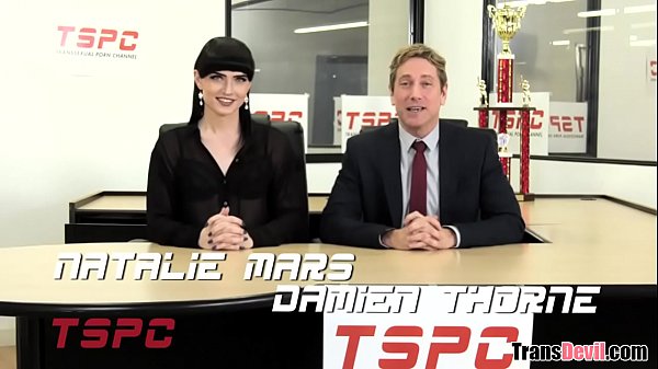 Il giocatore di basket trans Casey Kisses