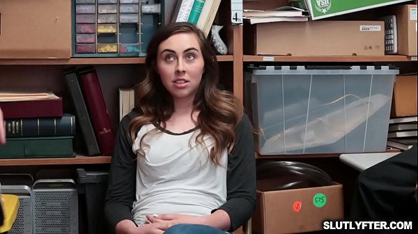 Lexi Lovell l'ha trattenuta per scopare