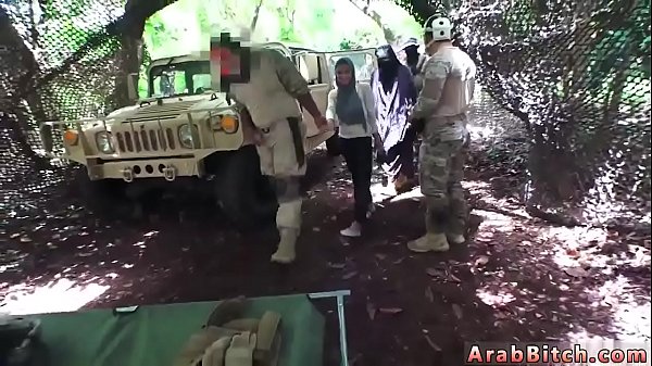 Teen Footjob Socken und Muschi lecken Zuhause in der Ferne