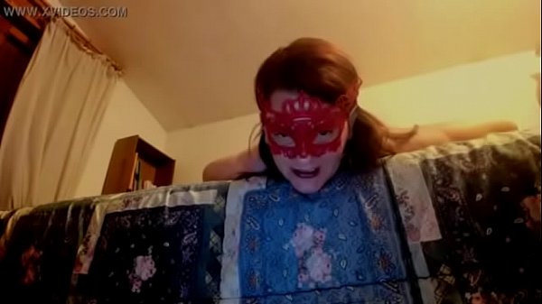 Tua moglie viene scopata da uomini neri, lo sai vero? Guarda come lo sperma gocciola dalla sua figa