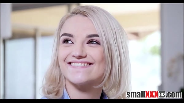 Der süße, geile, kleine, blonde Teenager Stevie Grey verführt und wird vom Arbeitsfreund ihres Stiefvaters gefickt