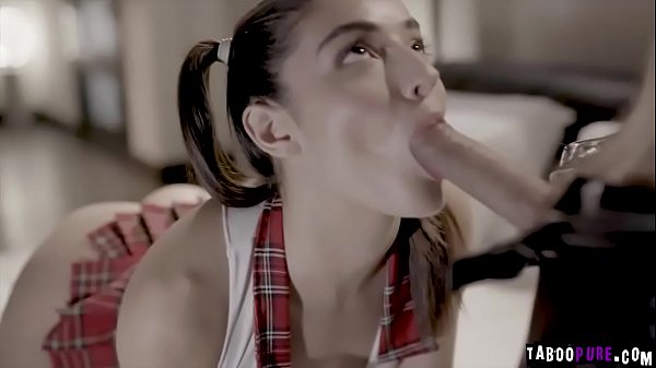 Cực kỳ chết tiệt với robot tình dục tuổi teen!!!Robot tình dục tuổi teen nóng bỏng Penny Pax thích chết tiệt một con gà trống khổng lồ. Cô ấy thể hiện kỹ năng chết tiệt của mình cho đến khi cuối cùng cô ấy nhận được một lượng lớn kiêm trên khuôn mặt.