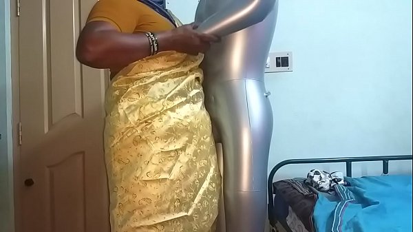 Tamilische Tante, Telugu, Tante Kannada, Tante Malayalam, Tante Kerala, Tante Hindi, Bhabhi, geiles Desi, Nordindisch, Südindisch, geile Vanitha im Saree, Schullehrerin, die große Brüste und rasierte Muschi zeigt, harte Brüste drücken, Nippel reiben, Muschi ficken, Sex d