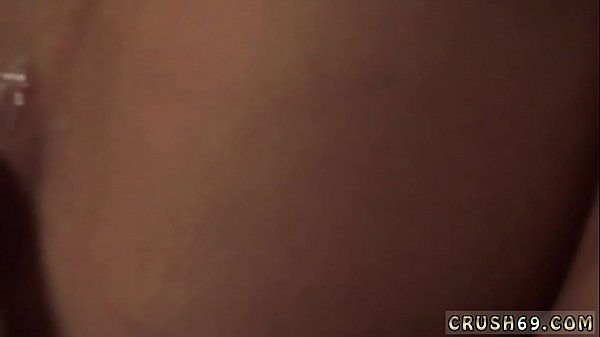 il patrigno scopa le figlie dell'amico compeer in cucina Problemi subdoli del padre