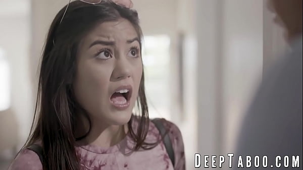 Erstaunlich sexy Teen neckt