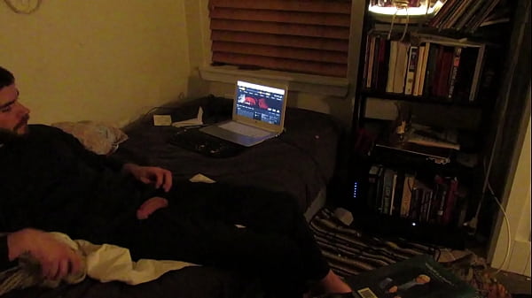 Para Guy si masturba per la terapia sessuale