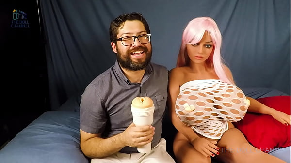 Déballage et examen de la poupée Iron Tech O-Cup de 144 cm