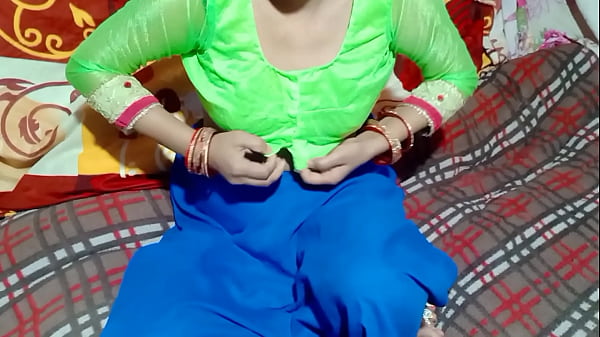 Indian Teen enjoys herself - passionate