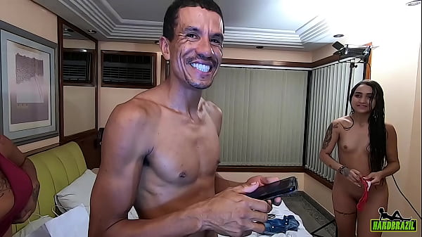 Schöner Teenager zeigt seinen Pornostar