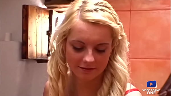 Erstaunlich leidenschaftliche Teenie-Strips