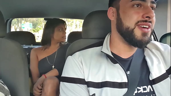 I WENT TO PICK UP MY FRIEND WHO ARRIVED FROM RIO DE JANEIRO, BELIEVE SHE ALREADY CAME WITHOUT PANTIES FOR ME TO TAKE ME INSIDE THE CAR! ANGEL DINIZZ - LEO SKULL