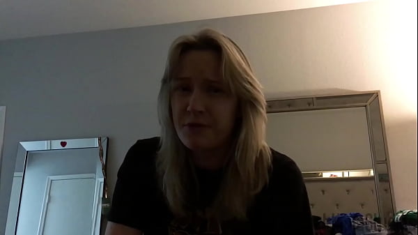 Beautiful Teen enjoys herself fucked_up_family