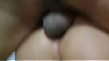 Sesso duro sulla pelle con la donna con il corno