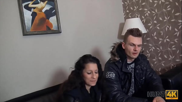 HUNT4K. A guy accepts money from a hunter who wanted to fuck his girlfriend