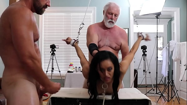 Stunning Teen Girl poses in exotic