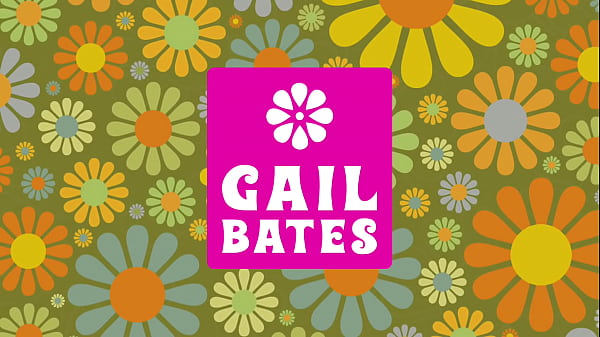 Anteprima: La milf britannica Femdom Valentina Cruz insegna a Gail Bates come leccare la figa, farsi scopare duro e farsi una sborrata in faccia in un triangolo MFF