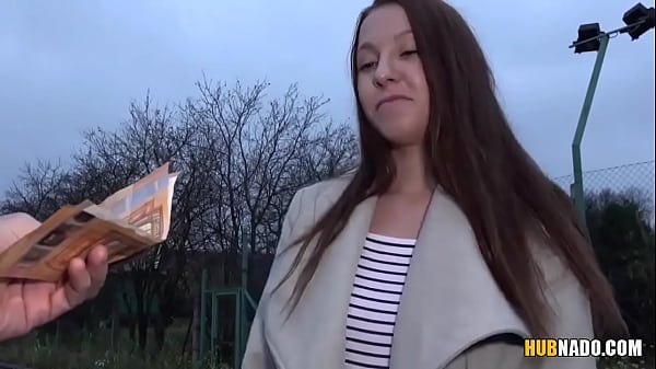 Amateur chick Mishelle Klein fucks a stranger for some cash