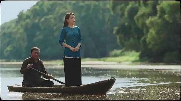 Chi Pu | KURS D&Agrave_N VS D&Ocirc_I (Alte Geschichte – Giao Duy&ecirc_n Story) – Offizielles MV