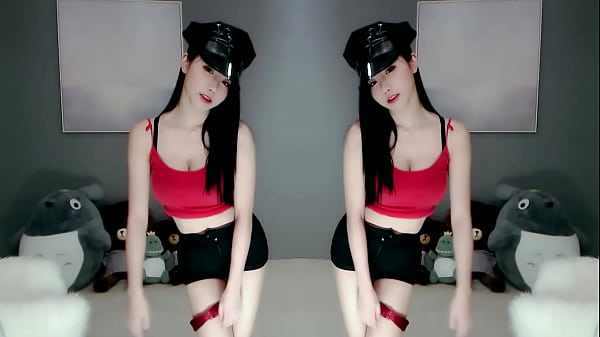 Chinese girl dances and fucks on the beach