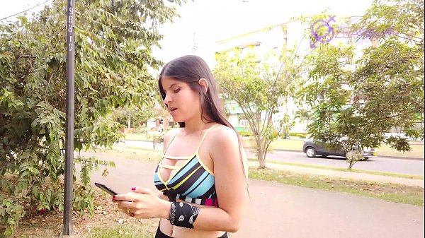 Seducing the personal trainer (Tatiana Morales and Astrid Gomez)