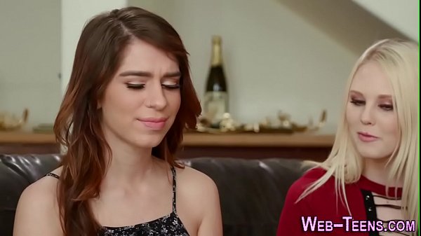 Vídeo de bailes lésbicos adolescentes