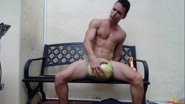 Dein nasses Loch gefickt_ fühlt sich gut an! --Eden Adonis