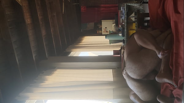 Le encanta la pija y me cabalga salvaje en cuarentena