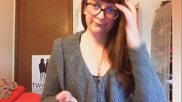 आज निकोलेट्टा इतालवी में एक अच्छा रोलप्ले करना चाहती है और अपनी पत्नी की उस फूहड़ लड़की को भारी रूप से अपमानित करना चाहती है