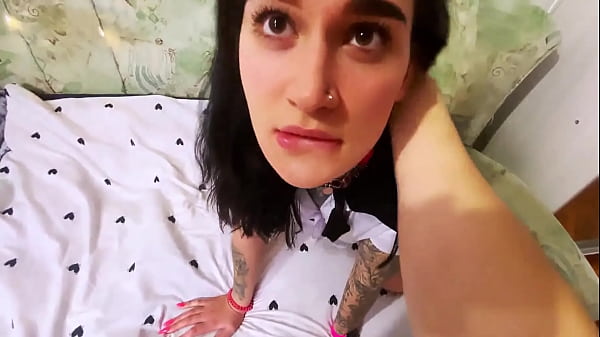 Baisée une salope en uniforme