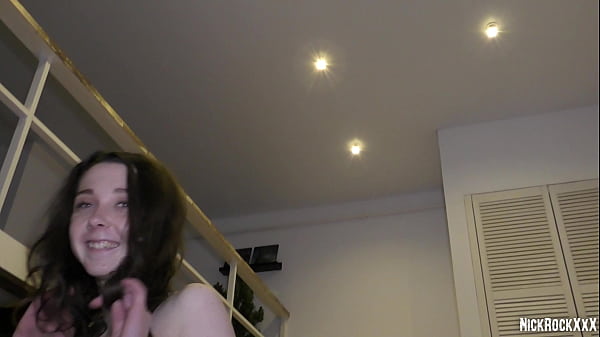 Gli studenti scopano! compagno di stanza (fumava e faceva sesso)