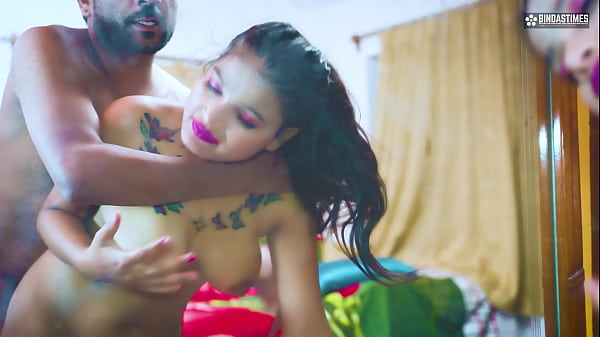 Desi geiles Schulmädchen fickt mit ihrem älteren Lehrer, um den Unterricht zu schwänzen (Hindi Audio)