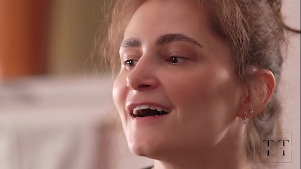 Sexy lesbische Teenie neckt