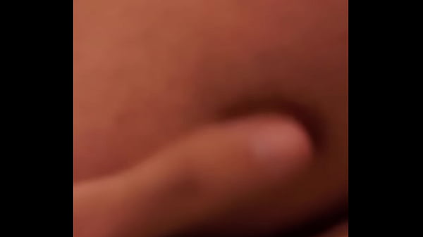 DESPEUS D EUNAS COPAS MI SEXY AMIGO HETERO SE DEJA TOCAR EL CUO