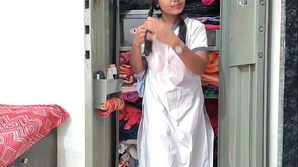 Teen Teen genießt sich Video