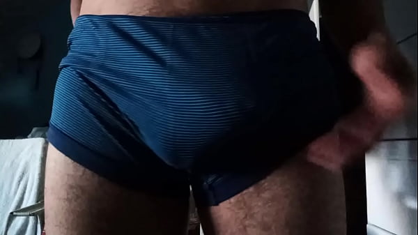 Guarda il bellissimo video per adolescenti