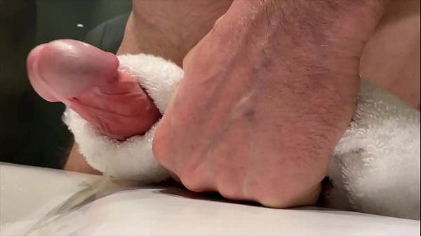 Una bella ragazzina porca si esibisce - amatoriale