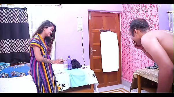 Geile Desi Bhabhi fickt Hardcore mit jungem Inder Devar, während sie allein zu Hause ist