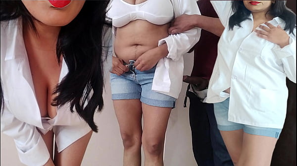 La bellissima teenager si diverte in culo