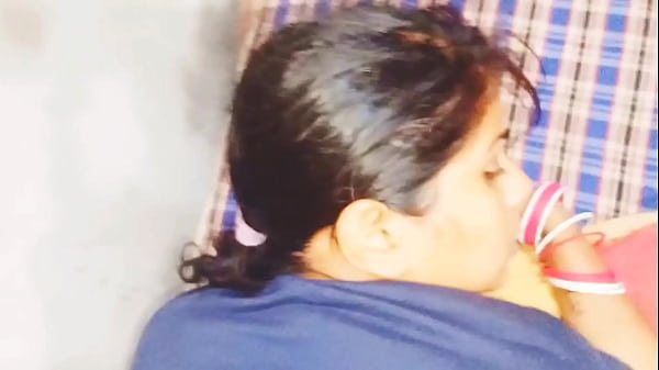 Adolescente impresionante y caliente actúa - big_ass