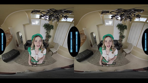 Una bellissima teenager si diverte - teenager