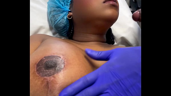 Sensuale ragazza teenager dal culo grosso